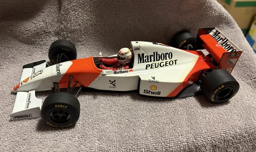 Paul model art 18 - art, mclaren